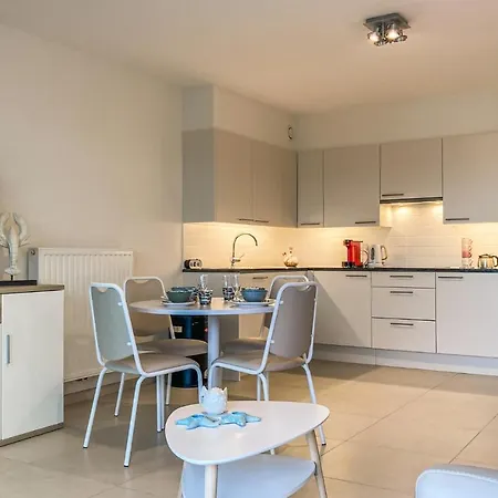 Stunning In With Wifi Apartamento Ostend